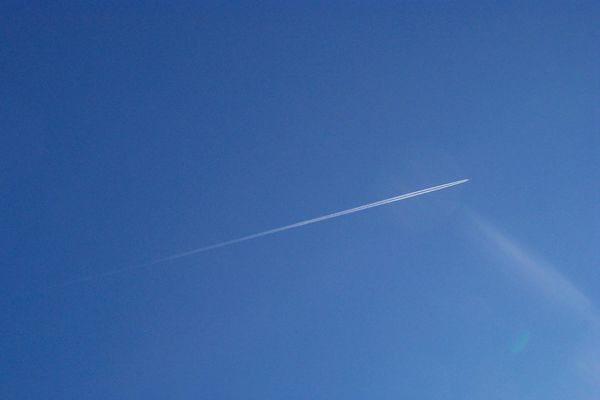 This is a contrail....