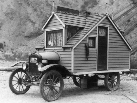 Here is an early motorhome, built in 1926....