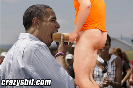 Obama enjoying a hot dog...